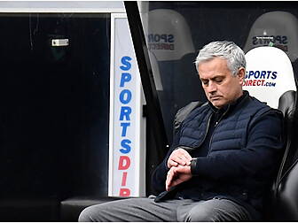 Tottenham players 'fed up' wit...